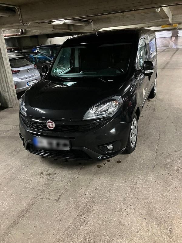 Gebraucht Fiat Doblò 95 PS (69 kW) 2018 Schwarz Van / Kleinbus