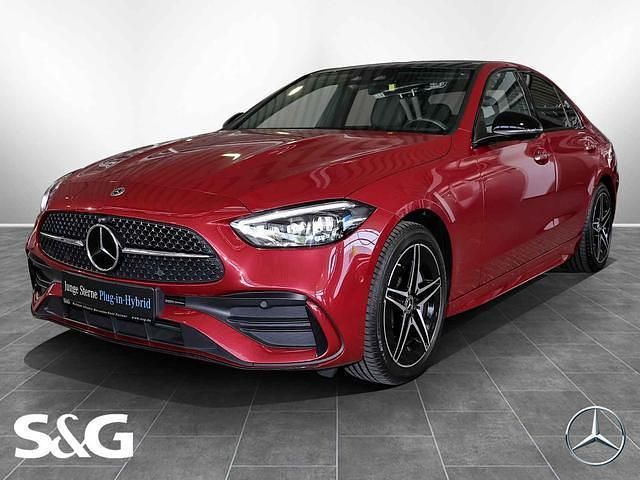 Rot Gebraucht 2023 Mercedes C300 Limousine | 48.770 € - Bild 1/4