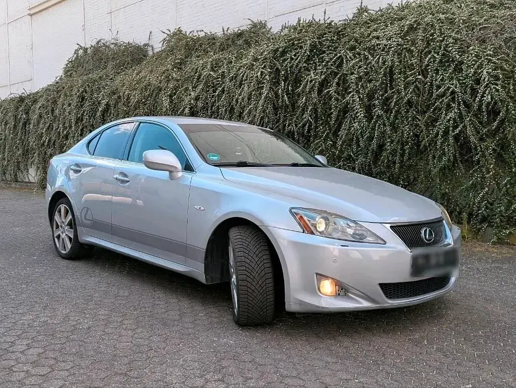 Gebraucht Lexus IS220 177 PS (130 kW) 2007 Silber Limousine