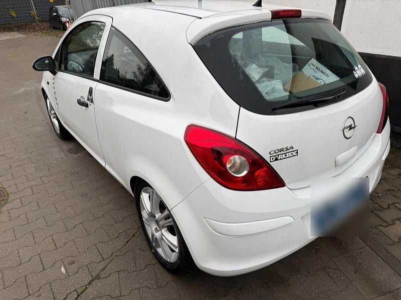 Second-hand Opel Corsa Selection 80 CP (58 kW) 2009 Alb Berlinǎ