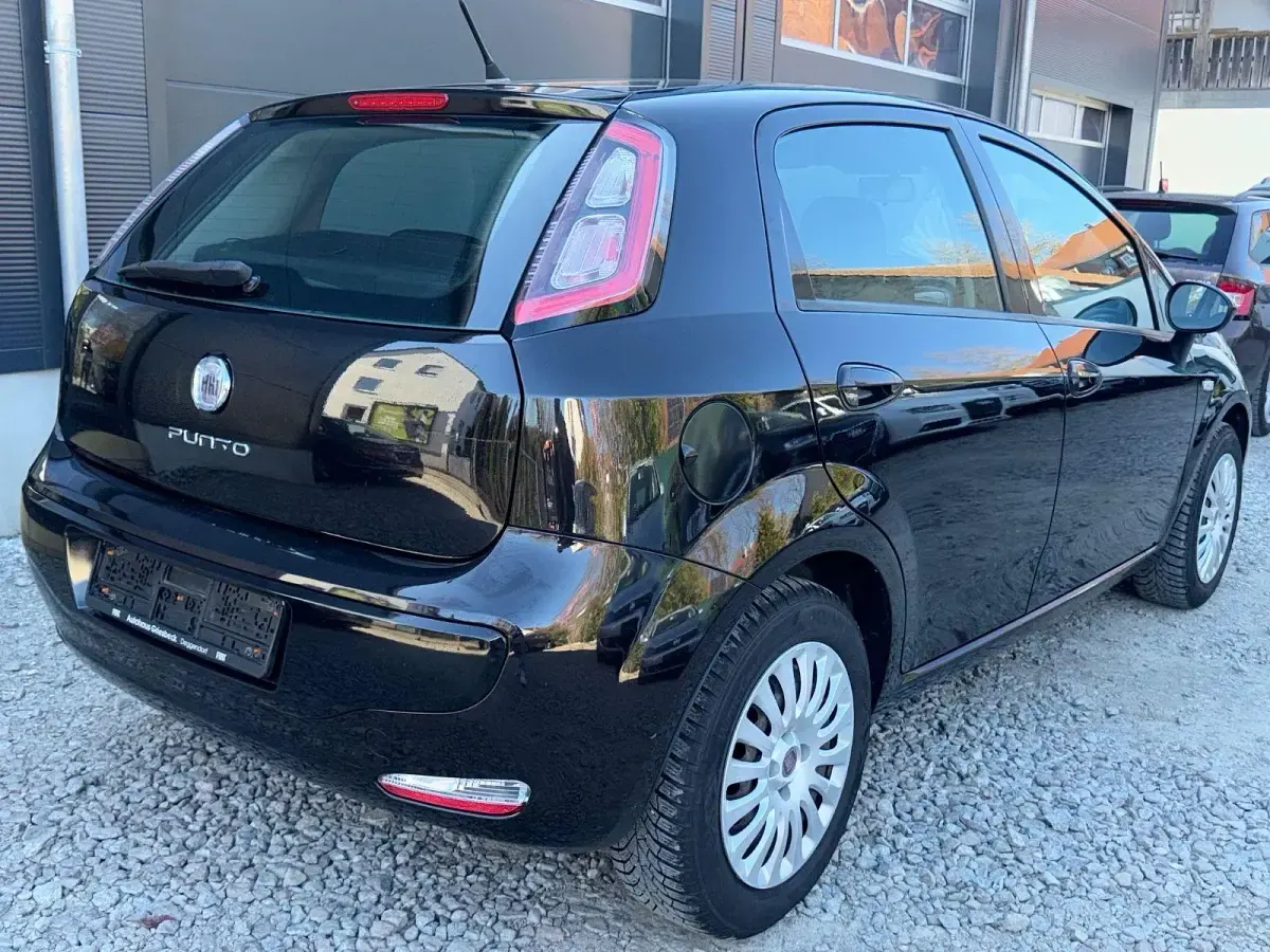 Gebraucht Fiat Punto Evo 77 PS (56 kW) 2011 Violet Kleinwagen