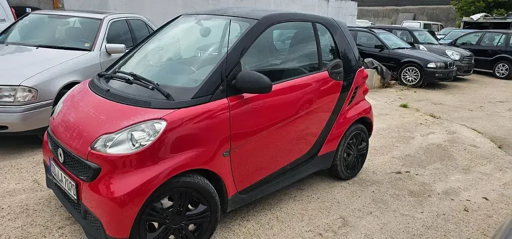 Gebraucht Smart ForTwo Coupé 61 PS (44 kW) 2012 Schwarz Coupé