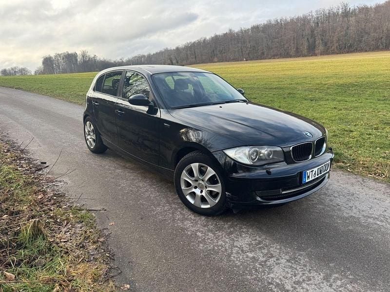 Gebraucht BMW 120 170 PS (125 kW) 2008 Schwarz Kleinwagen