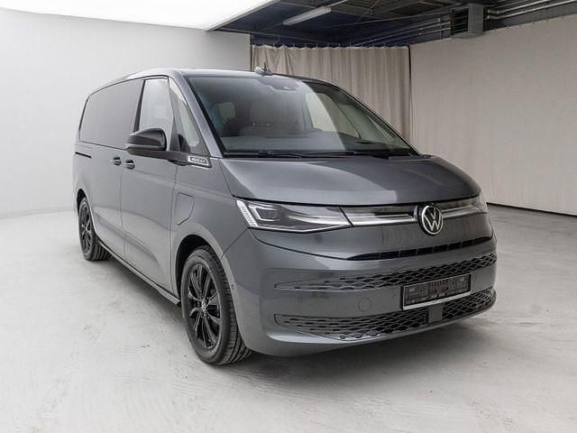 Gebraucht VW Multivan Goal 177 PS (130 kW) 2025 Grau Van