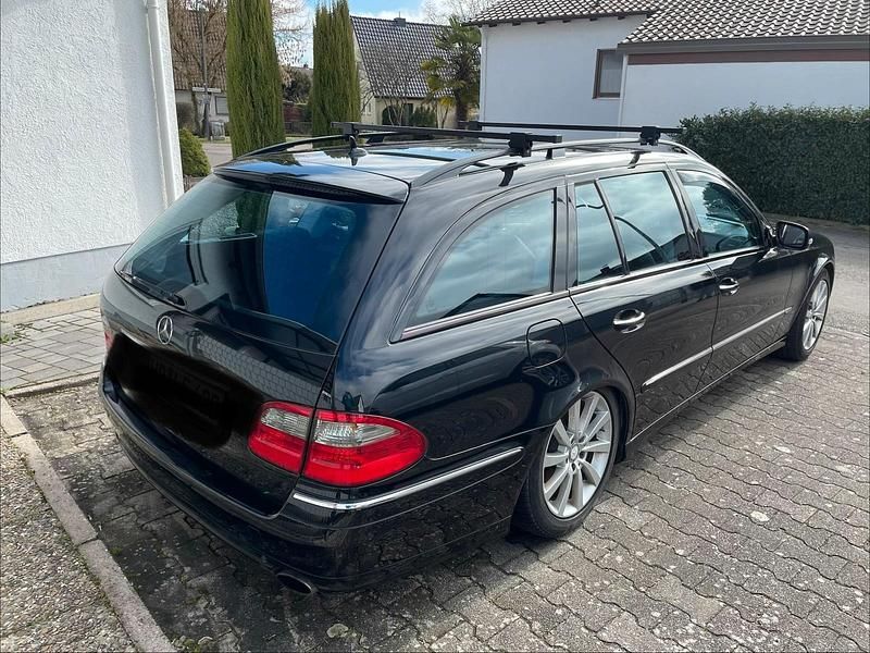 Gebraucht Mercedes E320 224 PS (164 kW) 2009 Schwarz Kombi