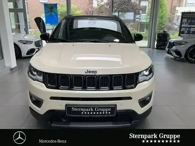 Gebraucht Jeep Compass 179 PS (131 kW) 2021 Andere SUV