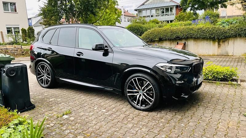 Schwarz Gebraucht 2019 BMW X5 M Sport SUV | 54.900 € (Teuer) - Bild 1/4