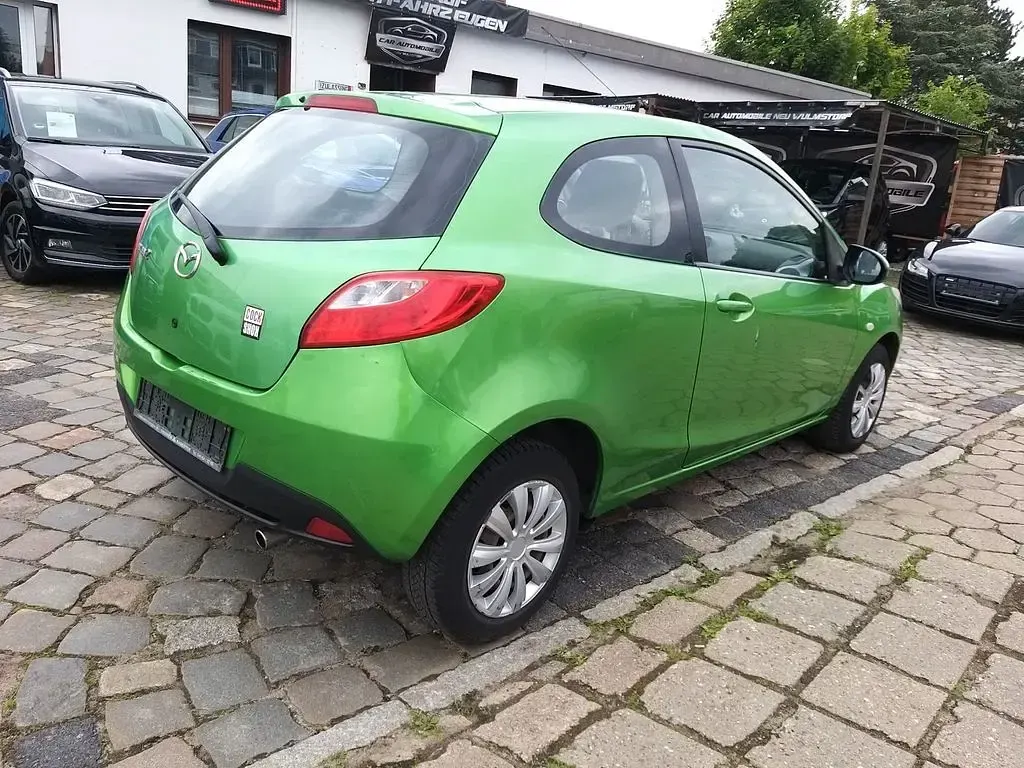 Gebraucht Mazda 2 Inclusive 86 PS (63 kW) 2008 Grün Kleinwagen