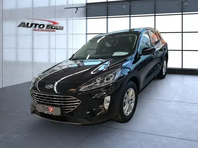 Gebraucht Ford Kuga Titanium 225 PS (165 kW) 2022 Schwarz SUV