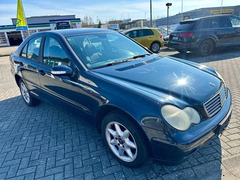 Gebraucht Mercedes C200 163 PS (119 kW) 2004 Schwarz Limousine