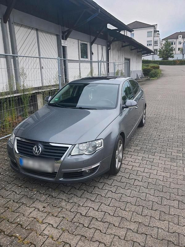 Silber Gebraucht 2008 VW Passat Limousine | 2.699 € (Superpreis) - Bild 1/4