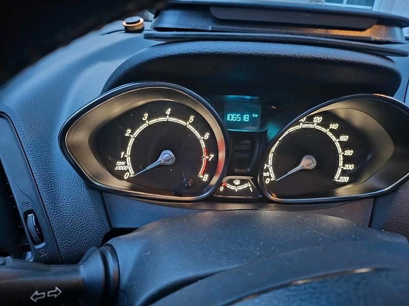 Gebraucht Ford B-MAX 100 PS (73 kW) 2014 Grau Van / Kleinbus