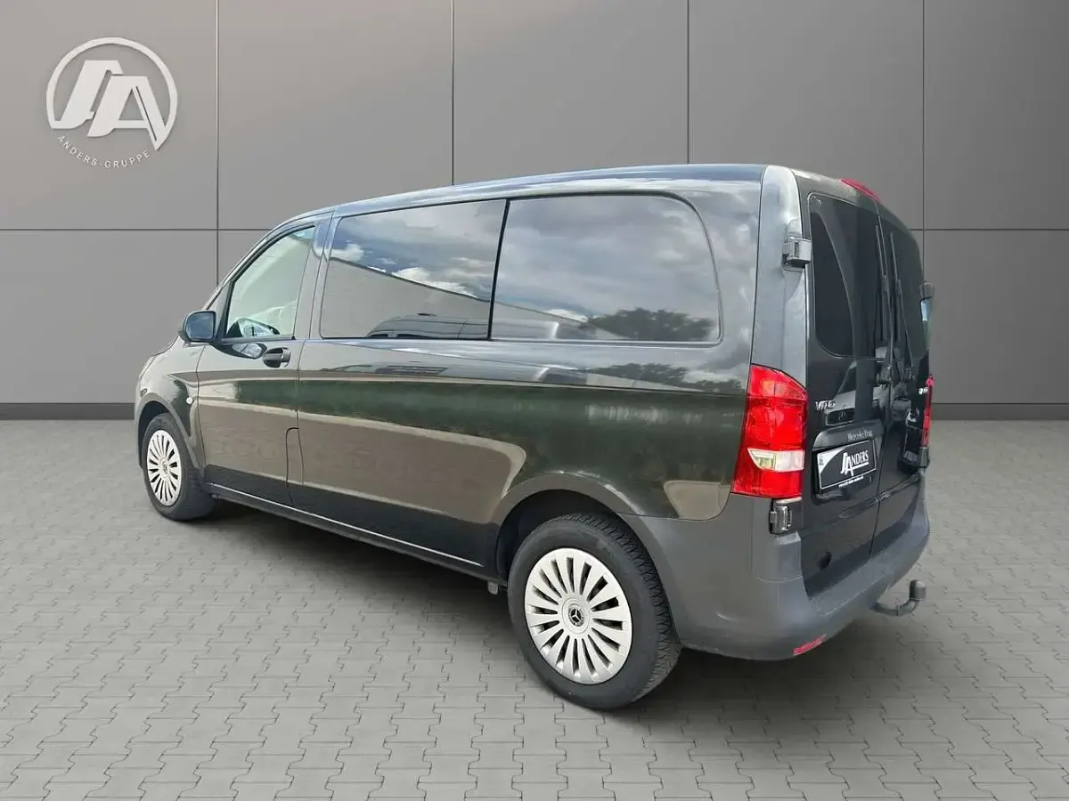 Gebraucht Mercedes Vito 190 PS (139 kW) 2019 Graphitgrau Van