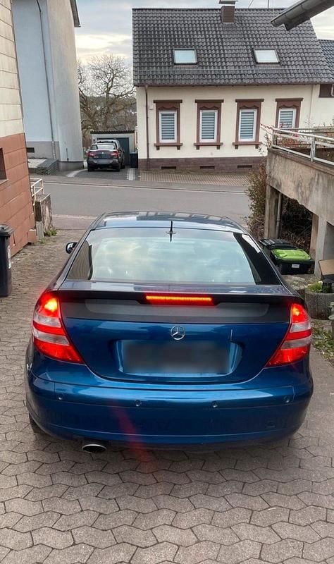 Gebraucht Mercedes C230 200 PS (147 kW) 2001 Blau Coupé