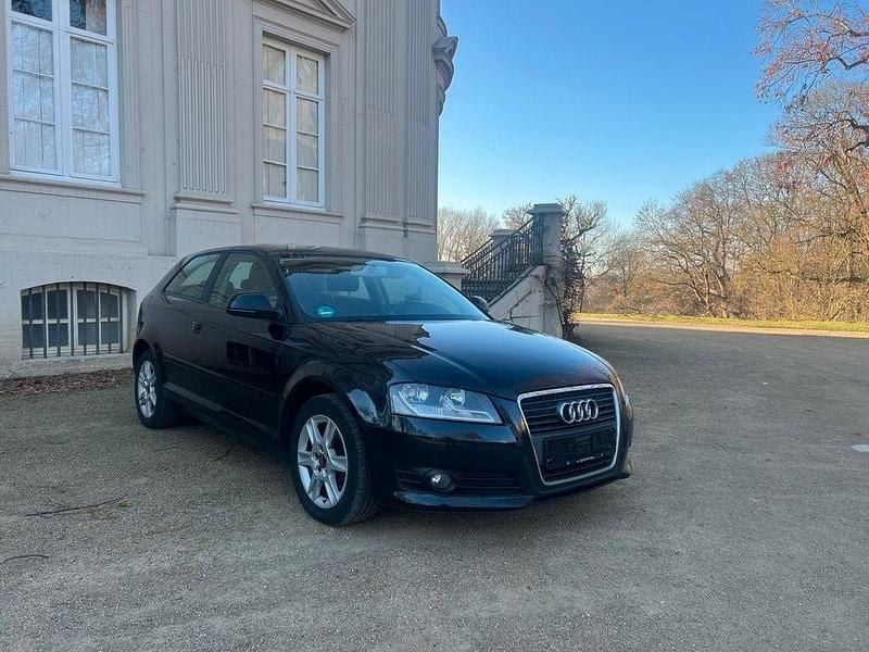 Gebraucht Audi A3 Attraction 125 PS (91 kW) 2009 Schwarz Kleinwagen