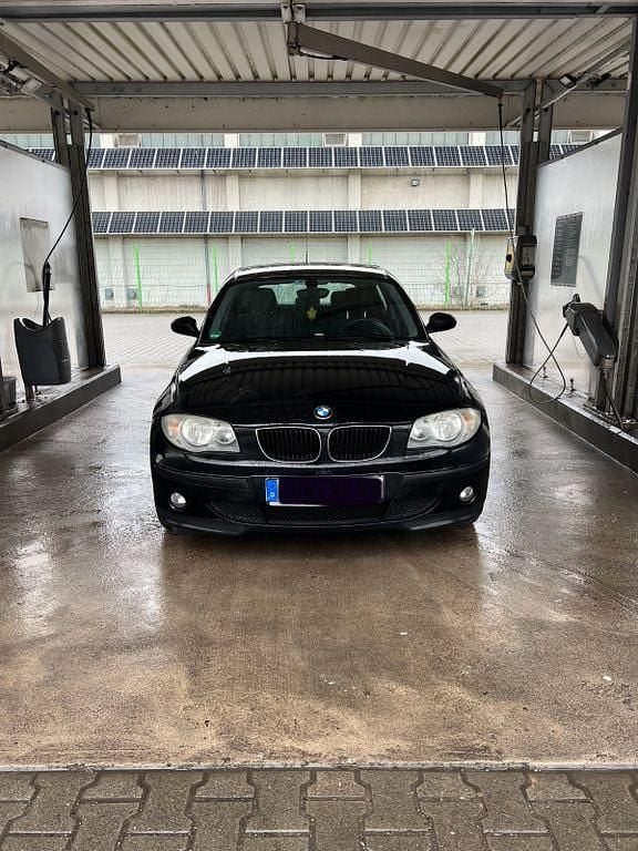 Gebraucht BMW 116 116 PS (85 kW) 2006 Schwarz Kleinwagen