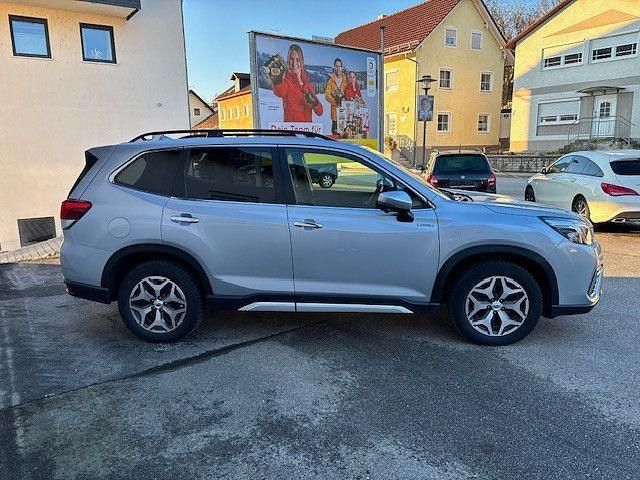 Gebraucht Subaru Forester Active 150 PS (110 kW) 2021 Silber SUV