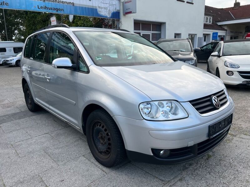 Gebraucht VW Touran Trendline 105 PS (77 kW) 2004 Silber Van / Kleinbus