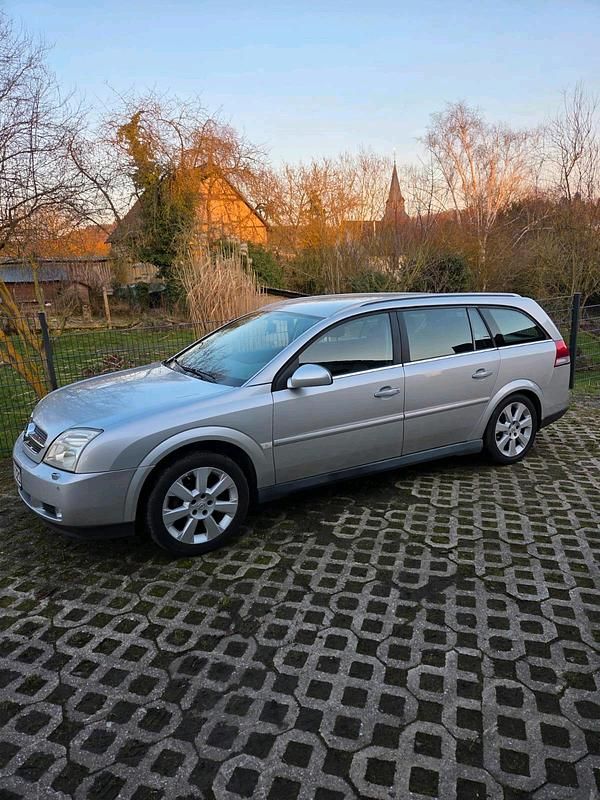 Gebraucht Opel Vectra 155 PS (114 kW) 2004 Grau Kombi