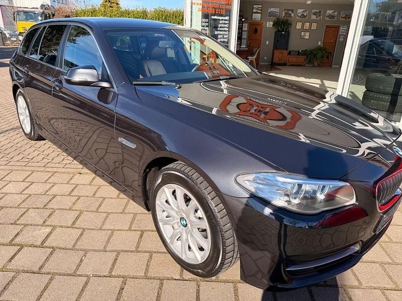 Gebraucht BMW 520 184 PS (135 kW) 2014 Grau Kombi
