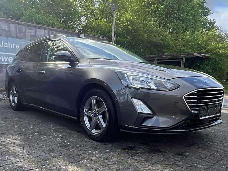 Gebraucht Ford Focus Titanium 125 PS (91 kW) 2020 Magneticgrau (metallic) Kombi