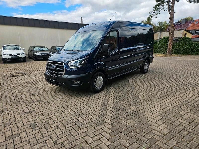 Second-hand Ford Transit 170 CP (125 kW) 2020 Albastru Monovolum