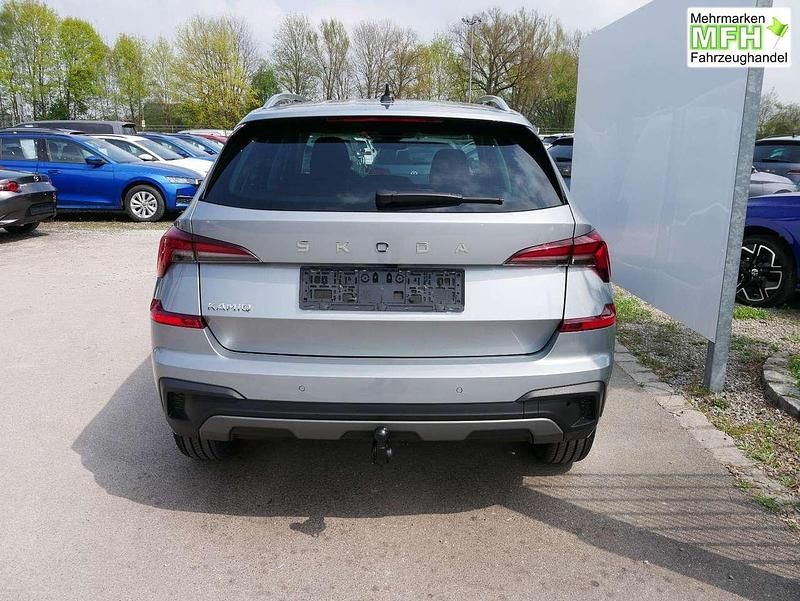 Neu Skoda Kamiq Premium Edition 150 PS (110 kW) 2026 Smokey diamond silber ... SUV
