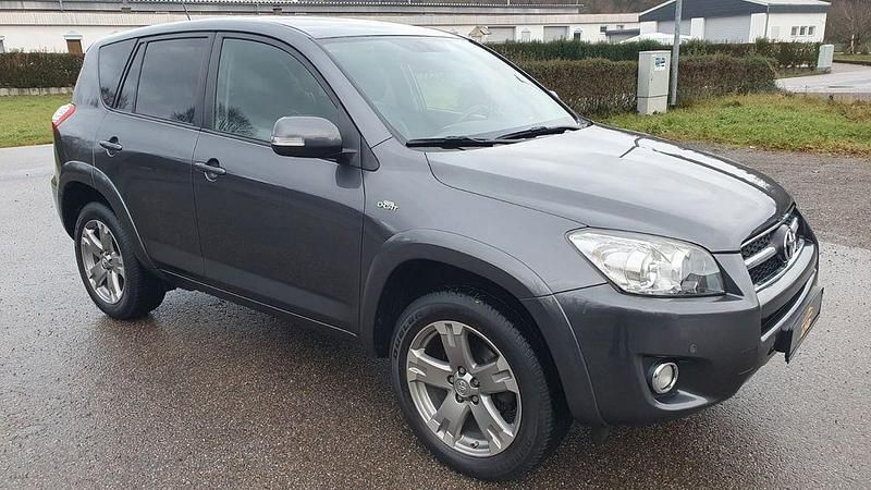 Grau Gebraucht 2010 Toyota RAV4 Executive SUV | 9.200 € (Fairer Preis) - Bild 1/4