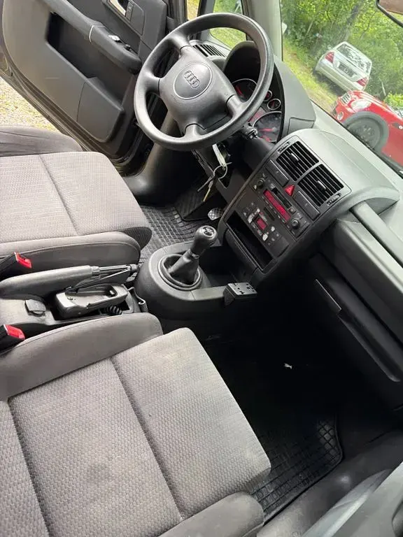 Gebraucht Audi A2 75 PS (55 kW) 2002 Schwarz Kleinwagen