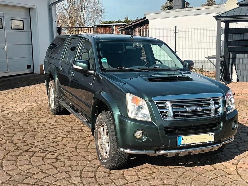 Gebraucht Isuzu D-Max 163 PS (119 kW) 2008 Grün Abholung