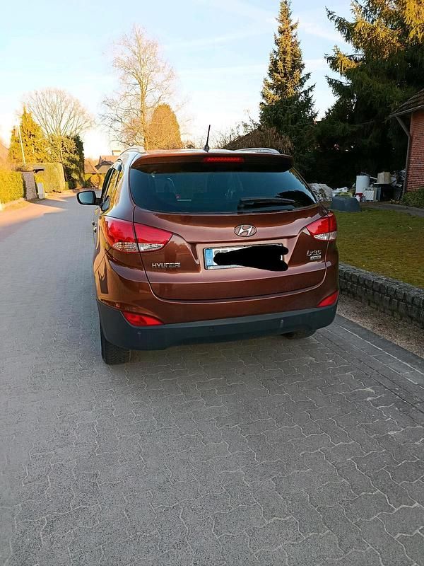 Gebraucht Hyundai ix35 135 PS (99 kW) 2013 Braun SUV