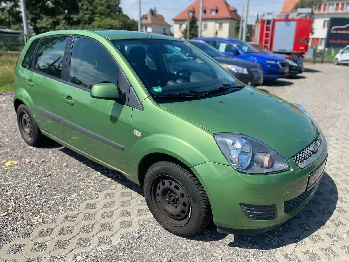 Gebraucht Ford Fiesta 80 PS (58 kW) 2008 Kleinwagen