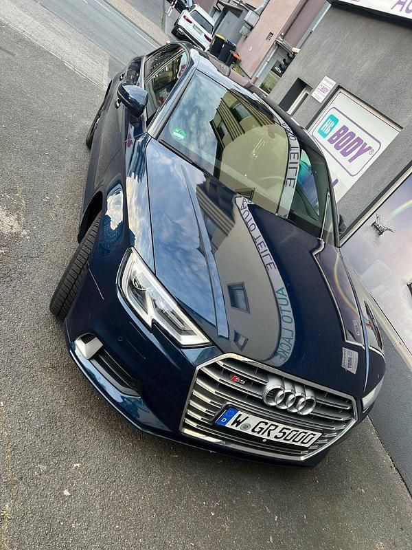 Blau Gebraucht 2019 Audi A3 Sport Limousine | 16.500 € (Superpreis) - Bild 1/4
