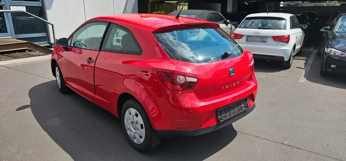Gebraucht Seat Ibiza SC Reference 60 PS (44 kW) 2011 Rot Kleinwagen