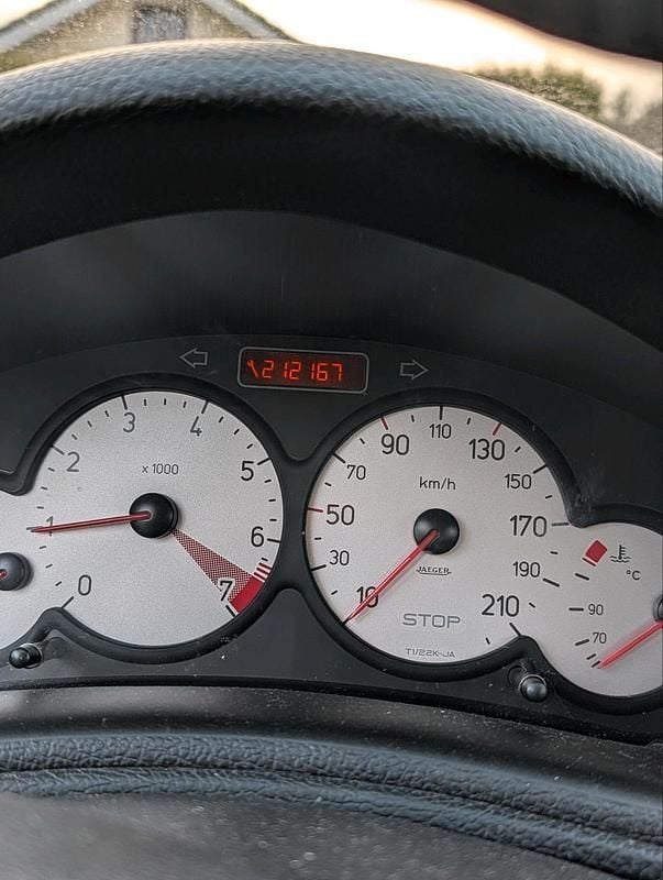 Gebraucht Peugeot 206 109 PS (80 kW) 2004 Silber Kleinwagen