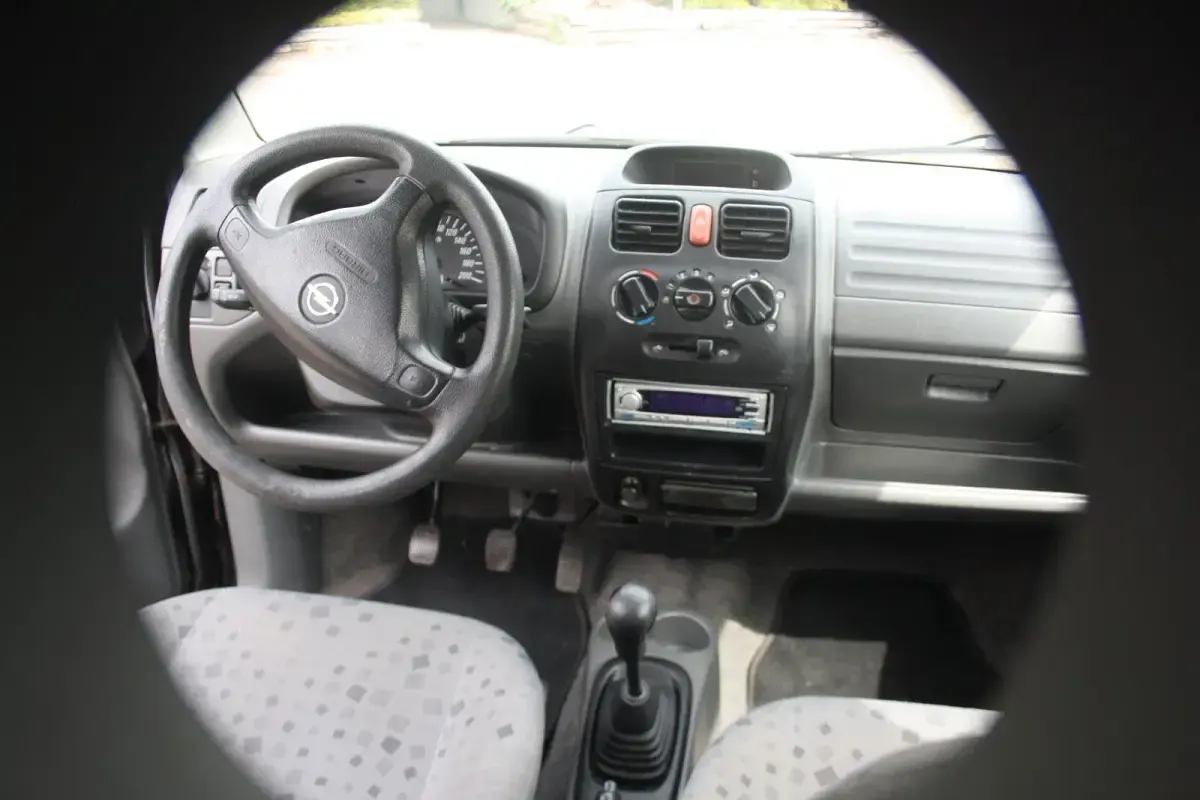 Gebraucht Opel Agila 75 PS (55 kW) 2003 Schwarz Van / Kleinbus