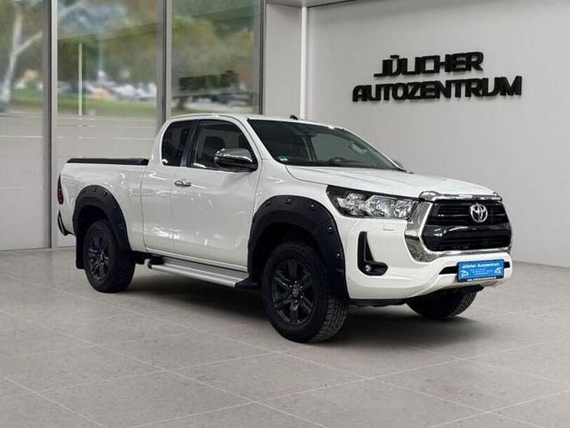 Weiß Gebraucht 2021 Toyota HiLux Abholung | 31.490 € (Superpreis) - Bild 1/4