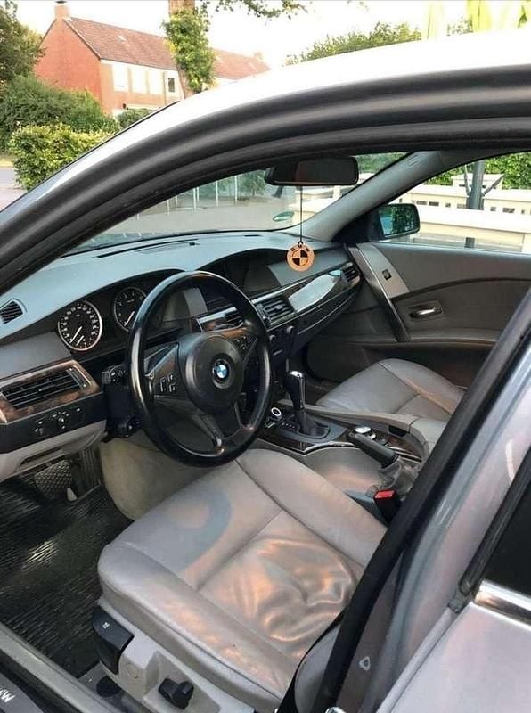 Gebraucht BMW 530 231 PS (169 kW) 2005 Limousine