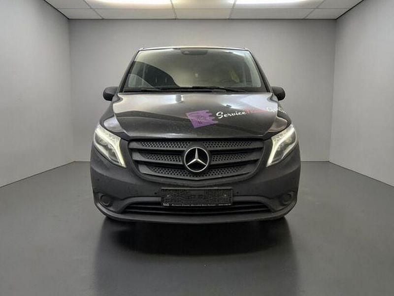 Gebraucht Mercedes Vito 150 PS (110 kW) 2021 Schwarz Van
