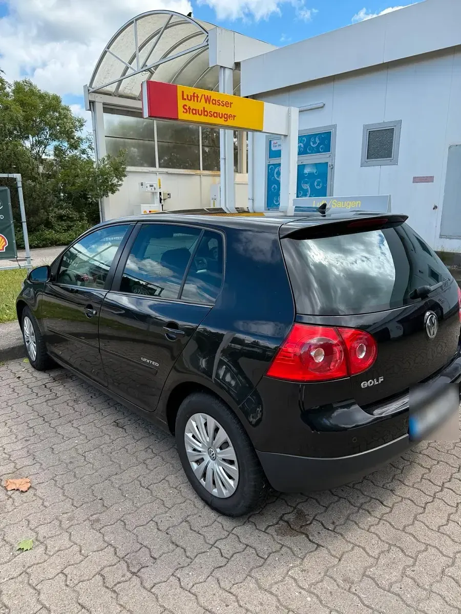 Gebraucht VW Golf V 105 PS (77 kW) 2007 Schwarz Kleinwagen