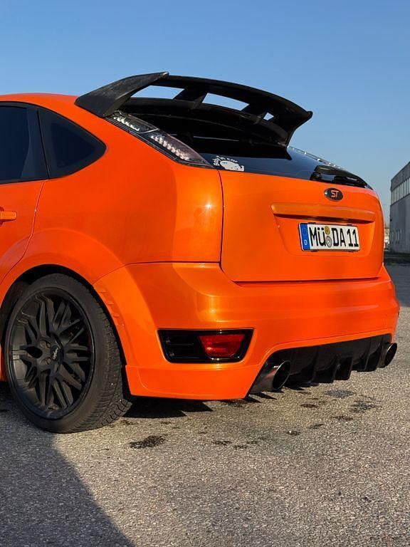 Gebraucht Ford Focus ST 226 PS (166 kW) 2006 Orange Limousine