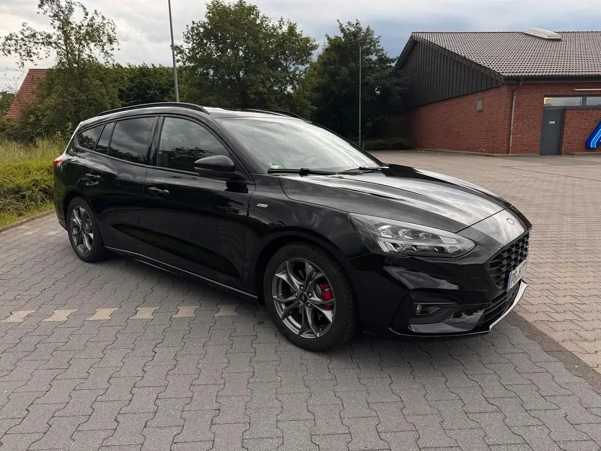 Gebraucht Ford Focus ST-Line X 150 PS (110 kW) 2021 Schwarz Kombi