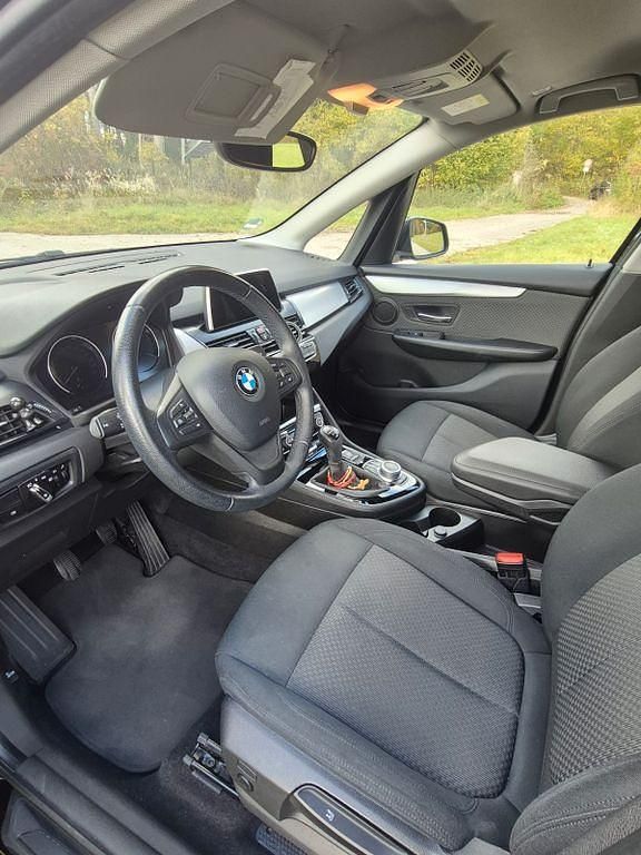 Gebraucht BMW 218 Active Tourer 150 PS (110 kW) 2020 Schwarz Van / Kleinbus