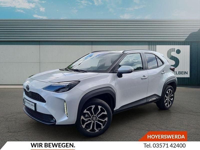 Weiß Neu 2025 Toyota Yaris Cross SUV | 28.480 € (Guter Preis) - Bild 1/4