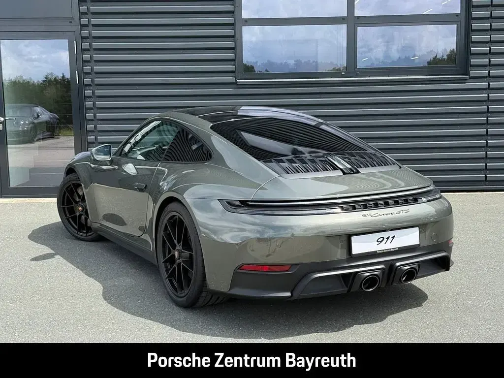 Neu Porsche 992 541 PS (397 kW) 2026 Gruen Coupé
