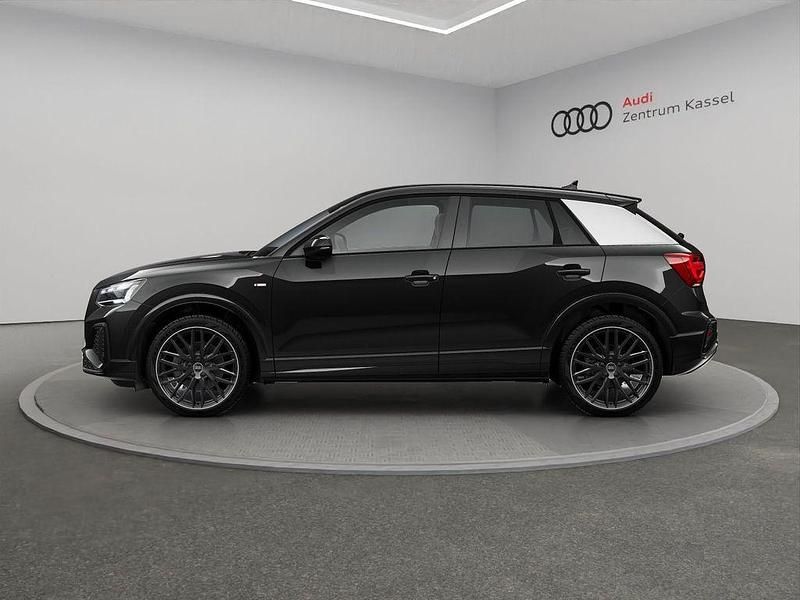 Neu Audi Q2 S-Line 150 PS (110 kW) 2025 Gletscherweiß metallic SUV