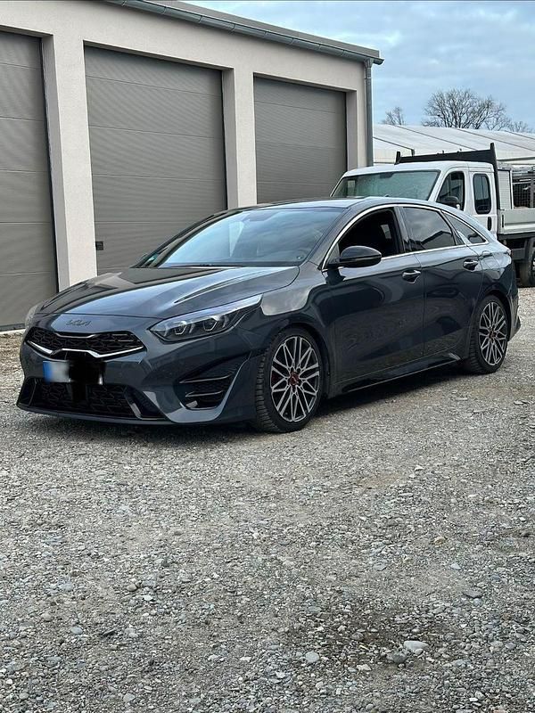 Gebraucht Kia ProCeed GT 204 PS (150 kW) 2023 Grau Kombi