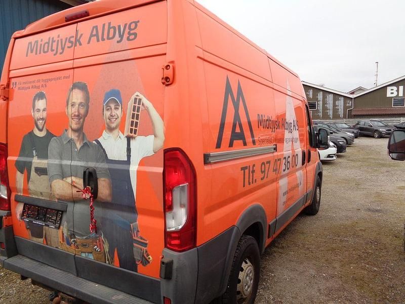 Gebraucht Fiat Ducato 131 PS (96 kW) 2015 Orange Van