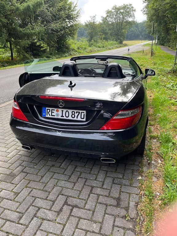 Gebraucht Mercedes SLK200 184 PS (135 kW) 2012 Schwarz Cabrio
