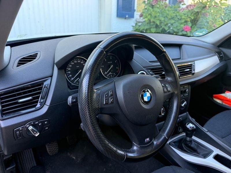 Gebraucht BMW X1 116 PS (85 kW) 2014 Weiß SUV